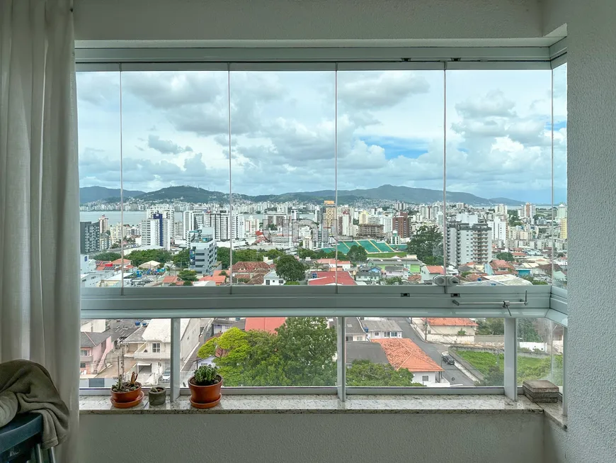 Foto 1 de Apartamento com 3 Quartos à venda, 98m² em Estreito, Florianópolis