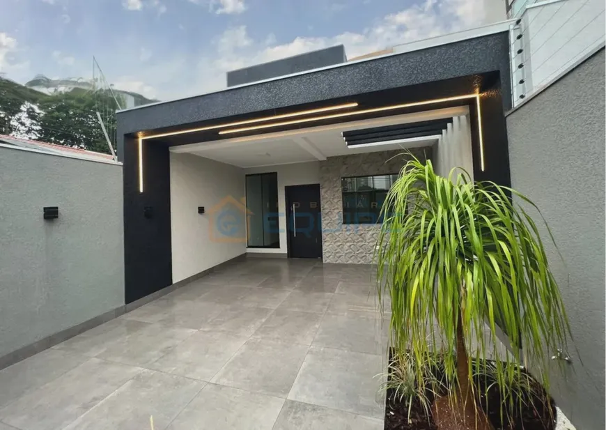 Foto 1 de Casa com 3 Quartos à venda, 130m² em Jardim Aclimação, Maringá