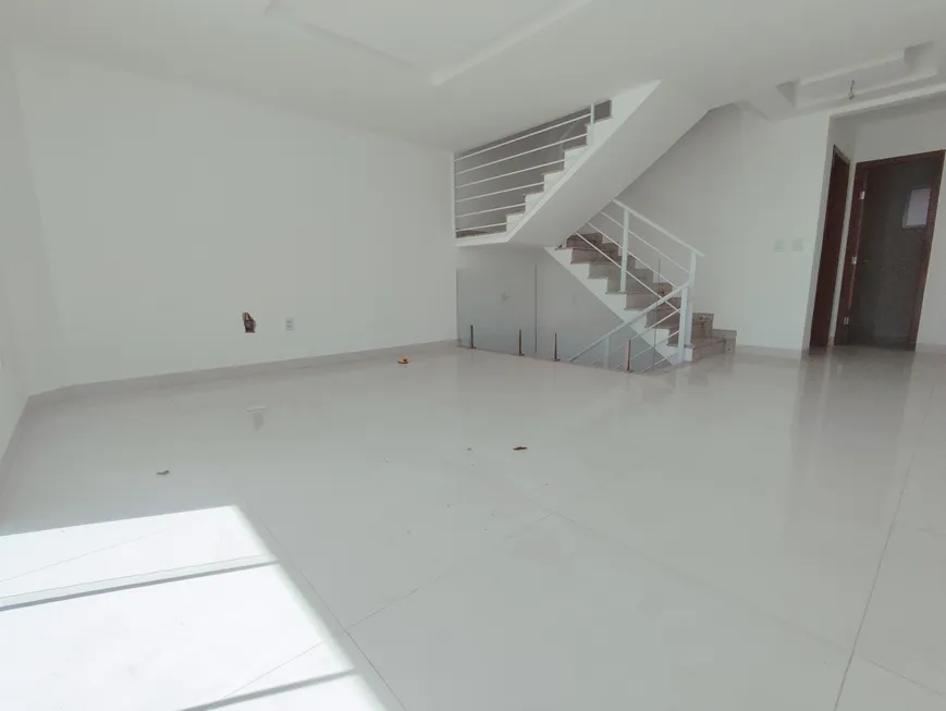 Foto 1 de Casa com 3 Quartos à venda, 170m² em Jardim Vitória, Macaé