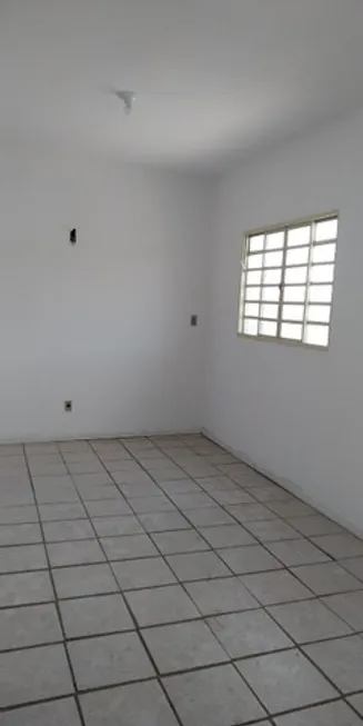 Foto 1 de Casa com 3 Quartos para alugar, 40m² em Parque Belém, São Paulo