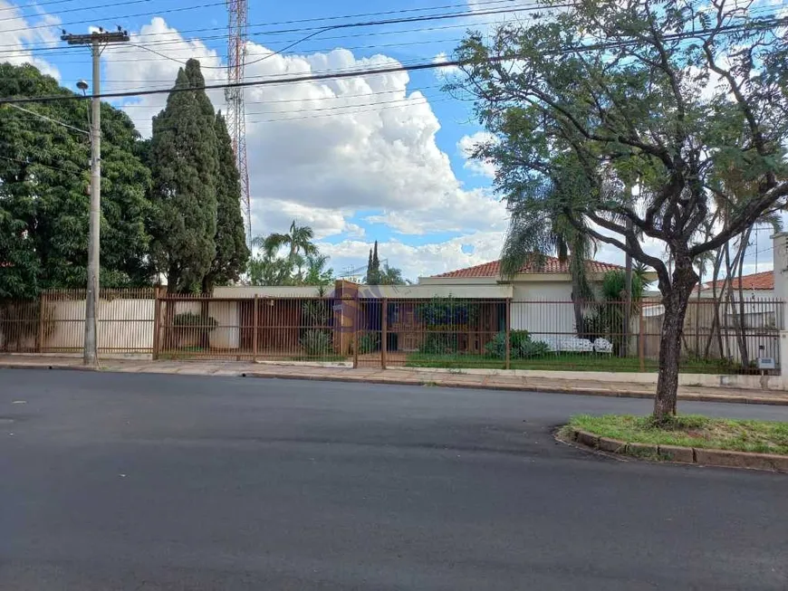 Foto 1 de Casa com 3 Quartos à venda, 500m² em Jardim Primavera, Araraquara