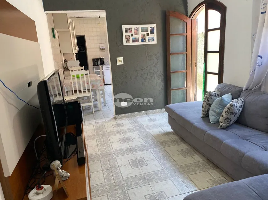 Foto 1 de Casa com 2 Quartos à venda, 88m² em Vila Jordanopolis, São Bernardo do Campo