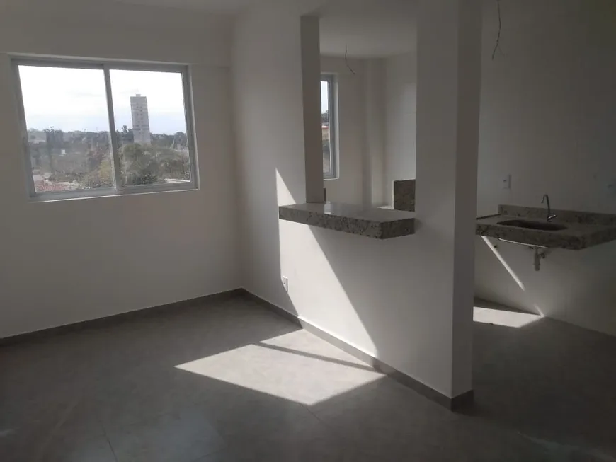 Foto 1 de Apartamento com 2 Quartos à venda, 47m² em Mantiqueira, Belo Horizonte