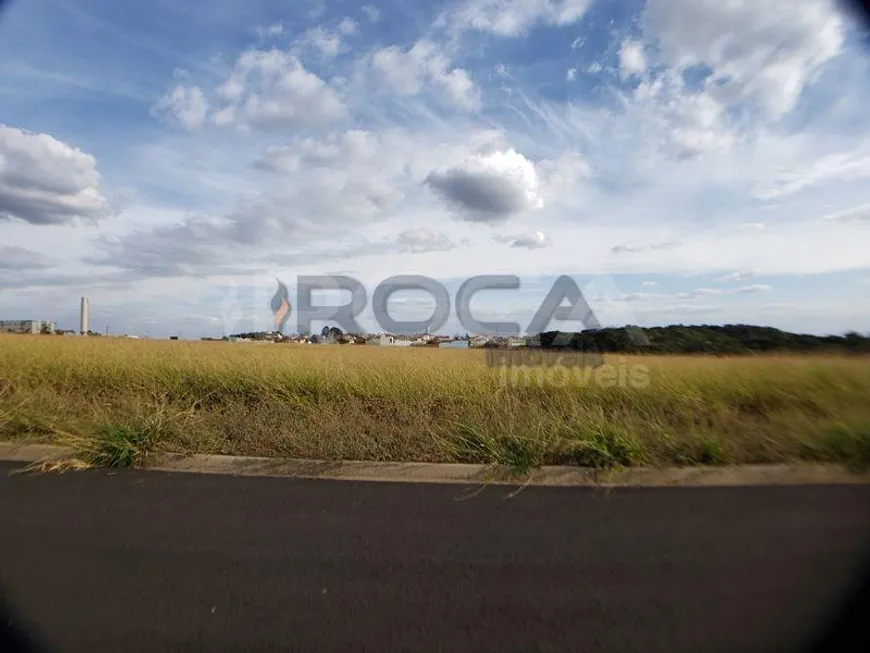 Foto 1 de Lote/Terreno à venda, 240m² em Jardim Embare, São Carlos