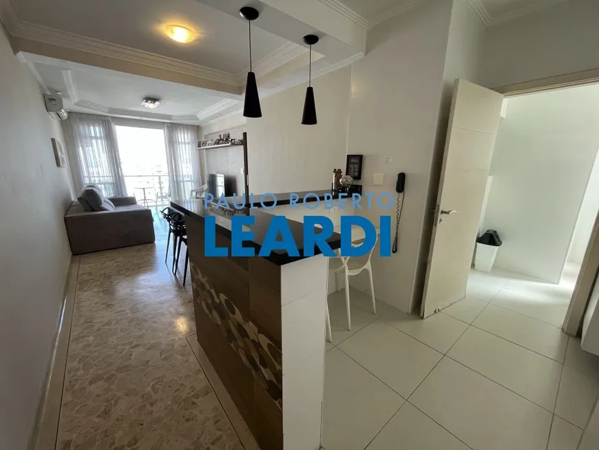 Foto 1 de Apartamento com 3 Quartos à venda, 92m² em Barra Funda, Guarujá