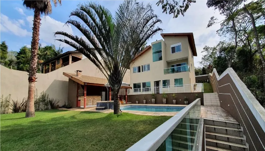 Foto 1 de Casa com 4 Quartos à venda, 380m² em Pirucaia, Mairiporã