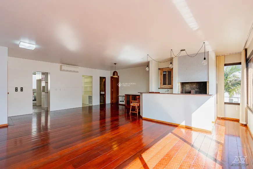 Foto 1 de Apartamento com 3 Quartos à venda, 163m² em Auxiliadora, Porto Alegre
