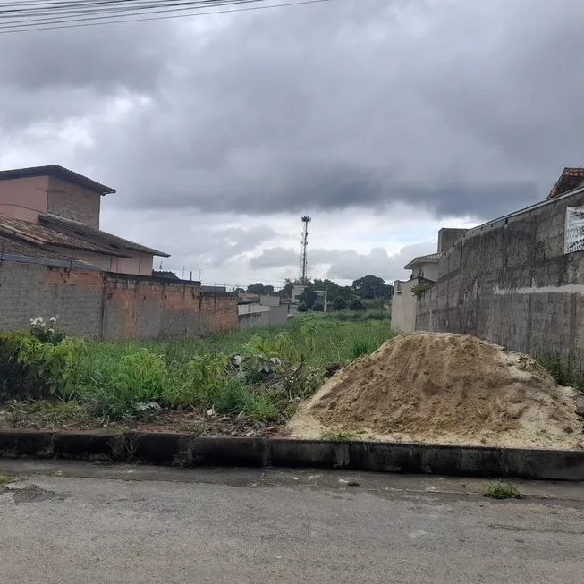 Foto 1 de Lote/Terreno à venda, 360m² em Morro do Claro, Sete Lagoas