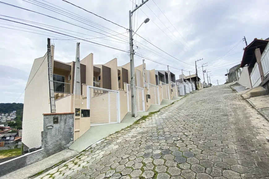 Foto 1 de Sobrado com 2 Quartos à venda, 87m² em Tribess, Blumenau