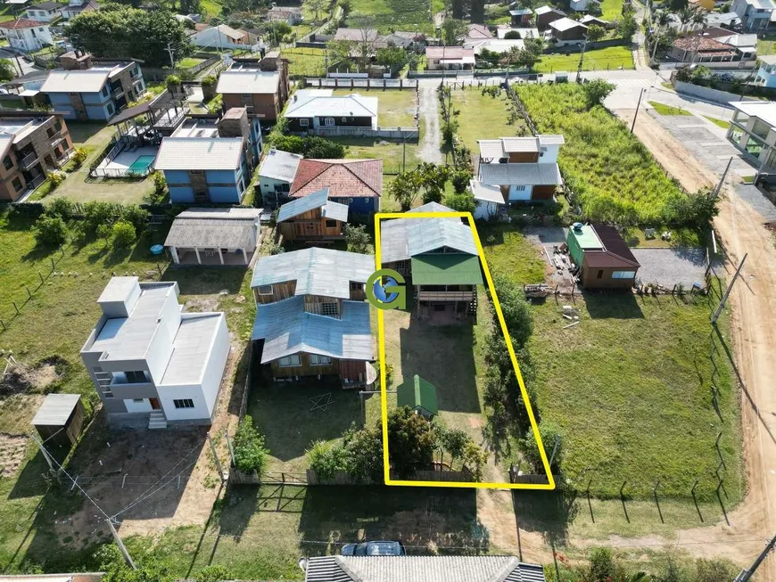 Foto 1 de Casa com 3 Quartos à venda, 110m² em Praia da Gamboa, Garopaba