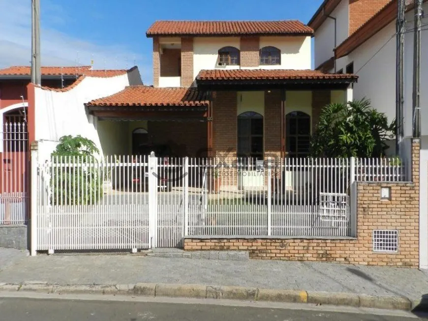 Foto 1 de Sobrado com 3 Quartos à venda, 175m² em Jardim Moncayo, Sorocaba