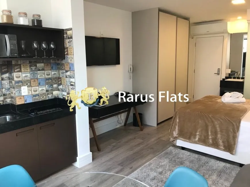 Foto 1 de Flat com 1 Quarto à venda, 30m² em Vila Olímpia, São Paulo