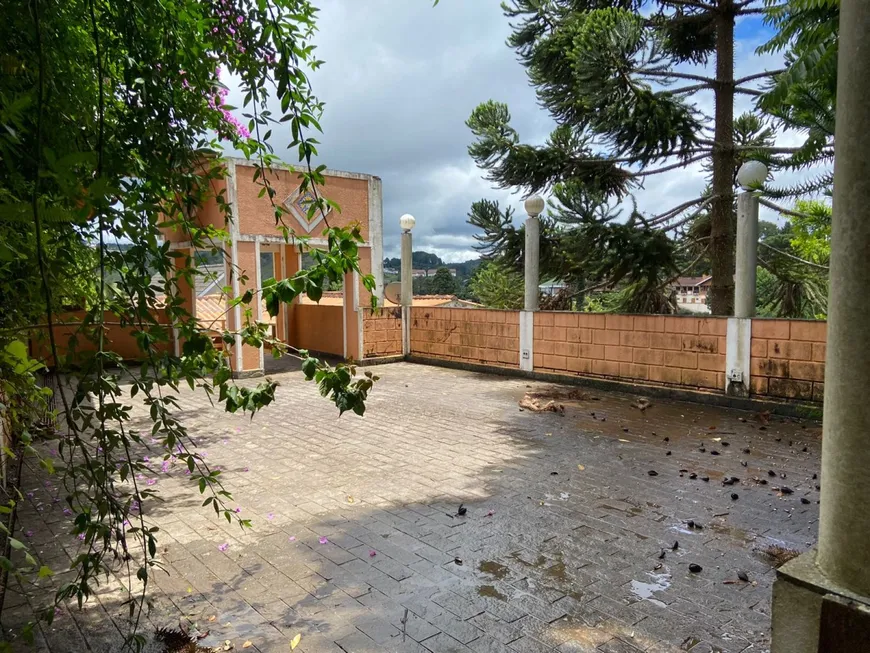 Foto 1 de Casa com 5 Quartos à venda, 260m² em Capivari, Campos do Jordão