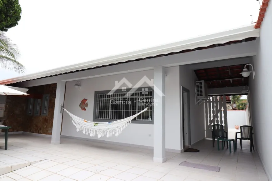 Foto 1 de Casa com 4 Quartos à venda, 175m² em ARPOADOR, Peruíbe