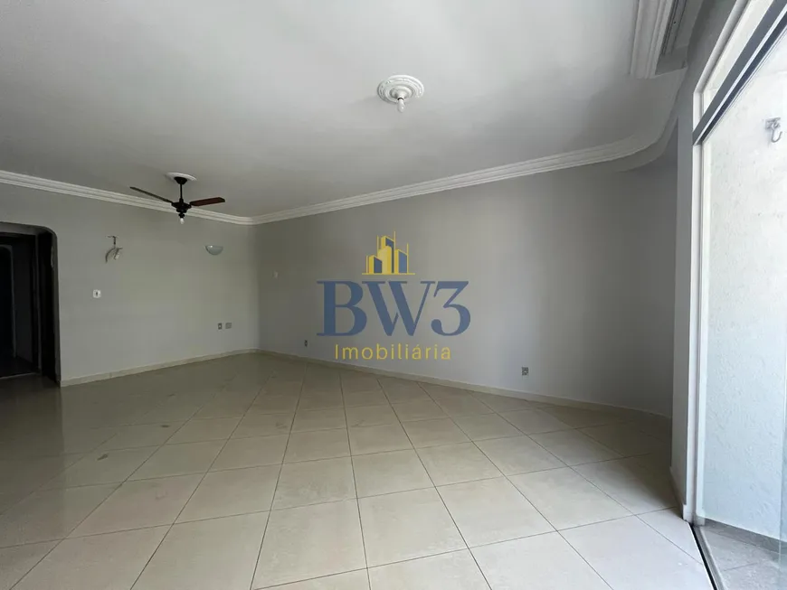 Foto 1 de Apartamento com 3 Quartos para venda ou aluguel, 212m² em Cambuí, Campinas