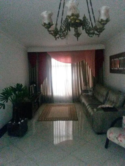 Foto 1 de Sobrado com 3 Quartos à venda, 290m² em Vila Vivaldi, São Bernardo do Campo