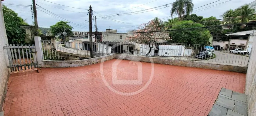 Foto 1 de Casa com 3 Quartos à venda, 86m² em Bancários, Rio de Janeiro