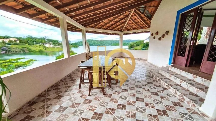 Foto 1 de Fazenda/Sítio com 3 Quartos à venda, 2490m² em Chácaras Condomínio Recanto Pássaros II, Jacareí