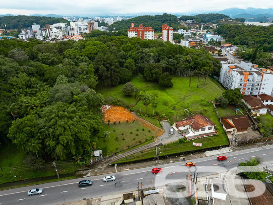 Foto 1 de Lote/Terreno à venda, 13714m² em Bom Retiro, Joinville