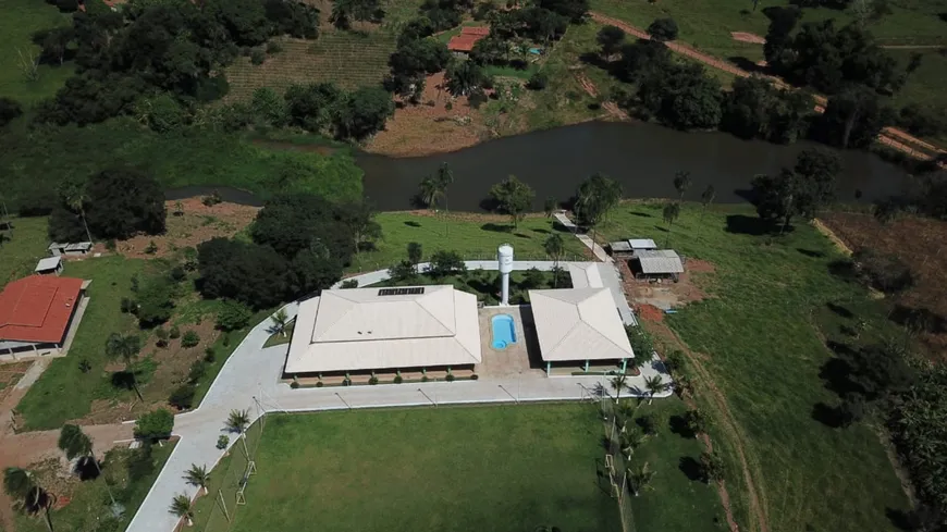 Foto 1 de Chácara com 4 Quartos à venda, 600m² em Zona Rural, Abadia de Goiás