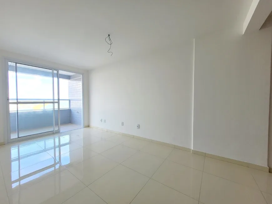 Foto 1 de Apartamento com 2 Quartos à venda, 65m² em Piatã, Salvador