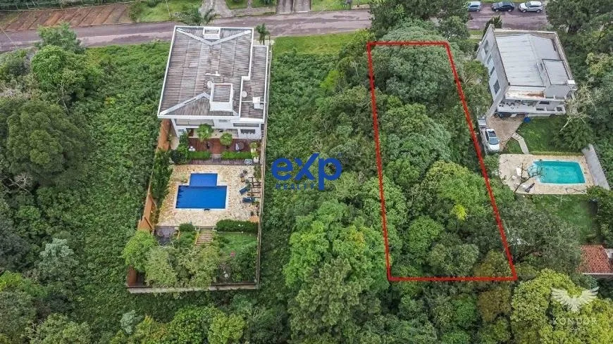 Foto 1 de Lote/Terreno à venda, 656m² em Butiatuvinha, Curitiba