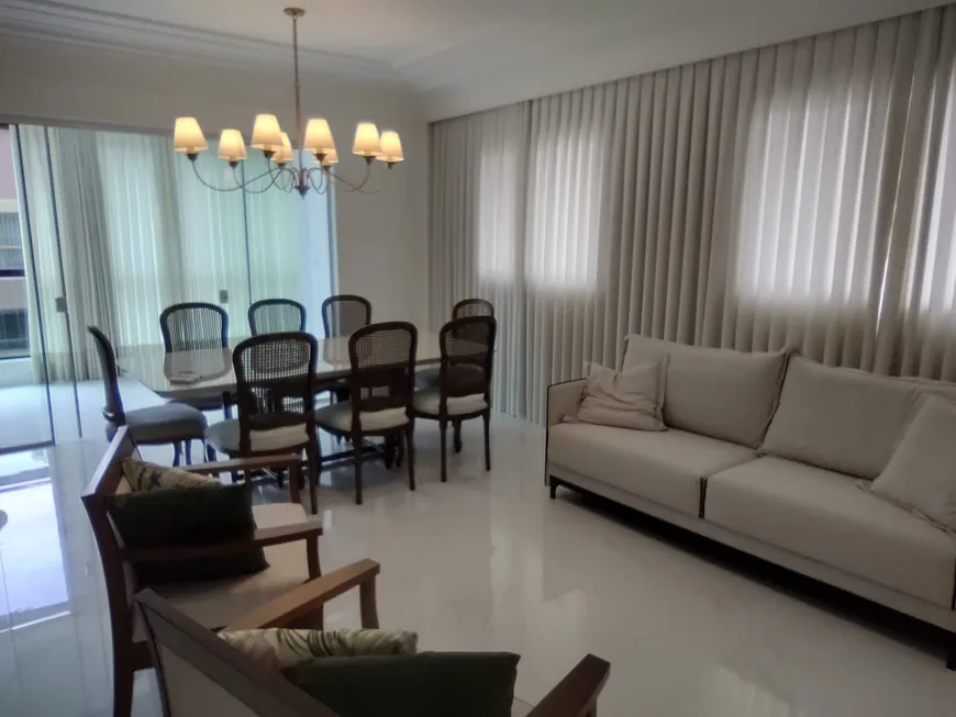 Foto 1 de Apartamento com 4 Quartos para alugar, 180m² em Meia Praia, Itapema