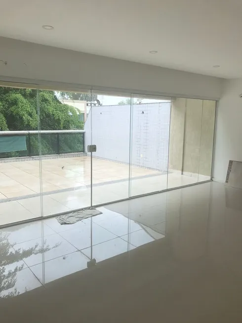Foto 1 de Apartamento com 3 Quartos para venda ou aluguel, 320m² em Recreio Dos Bandeirantes, Rio de Janeiro