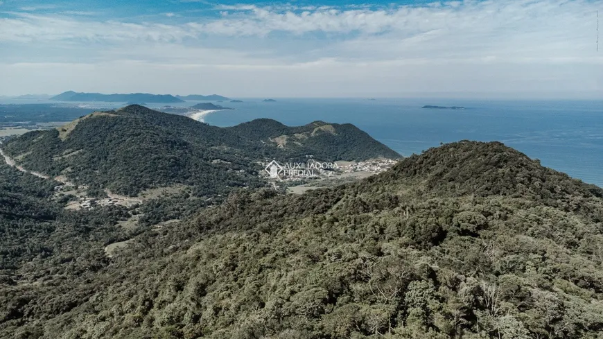 Foto 1 de Lote/Terreno à venda, 53000m² em Siriú, Garopaba