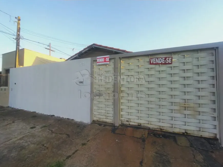 Foto 1 de Casa com 5 Quartos à venda, 200m² em Conjunto Habitacional São Deocleciano, São José do Rio Preto