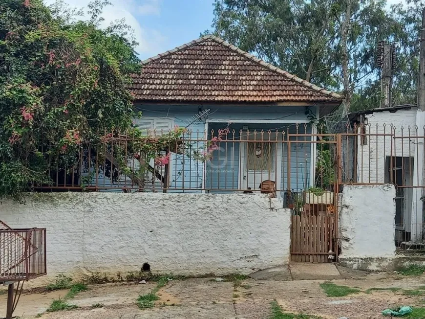 Foto 1 de Lote/Terreno à venda, 1985m² em Teresópolis, Porto Alegre