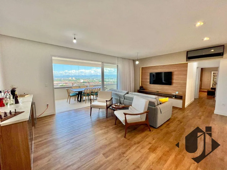 Foto 1 de Apartamento com 3 Quartos à venda, 142m² em Parque Residencial Bom Conselho, Taubaté