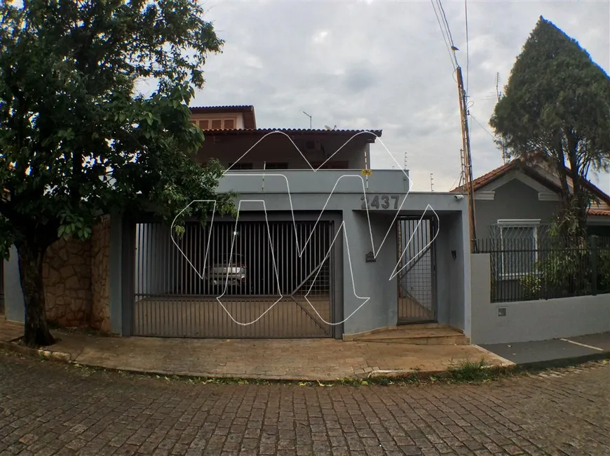 Foto 1 de Casa com 3 Quartos à venda, 334m² em Centro, Araraquara