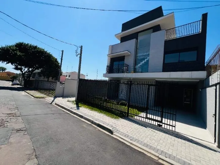 Foto 1 de Sobrado com 3 Quartos à venda, 148m² em Boqueirão, Curitiba