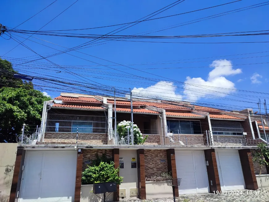 Foto 1 de Casa com 3 Quartos à venda, 200m² em Antônio Bezerra, Fortaleza