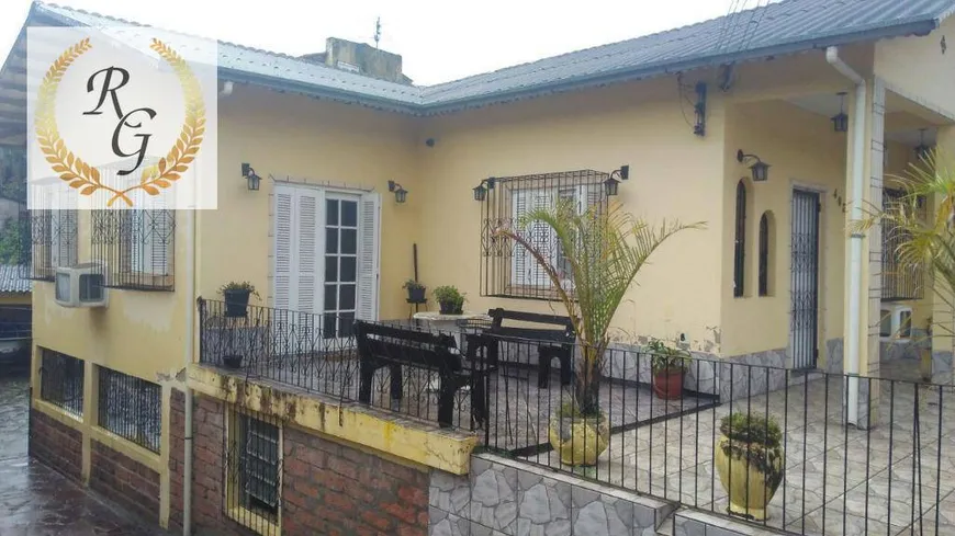 Foto 1 de Casa com 4 Quartos à venda, 200m² em Santa Cecilia, Viamão