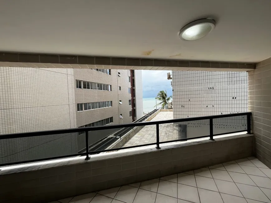 Foto 1 de Apartamento com 4 Quartos para alugar, 170m² em Boa Viagem, Recife