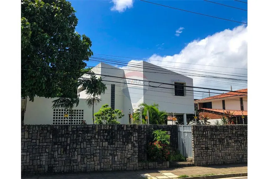 Foto 1 de Casa com 4 Quartos à venda, 400m² em Torre, Recife