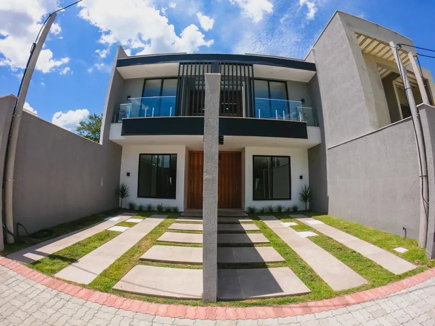 Foto 1 de Casa de Condomínio com 3 Quartos à venda, 134m² em Campo Grande, Rio de Janeiro