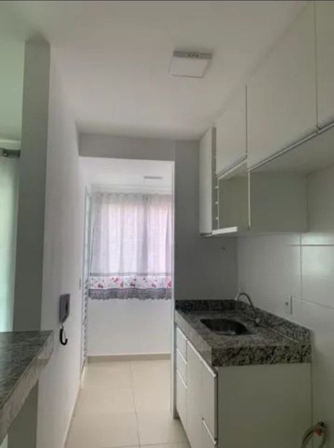 Apartamento na Avenida Ferroviária, 2, Vila Formosa em Anápolis, por R$  258.614 - Viva Real