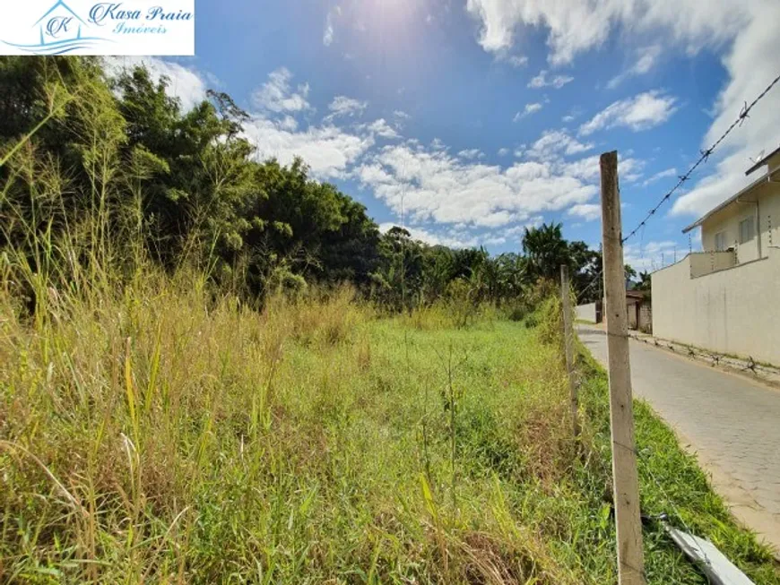 Foto 1 de Lote/Terreno à venda em Massaguaçu, Caraguatatuba