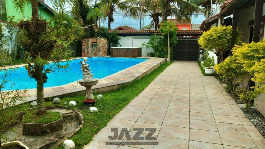 Foto 1 de Casa com 5 Quartos à venda, 506m² em Maracanã, Praia Grande