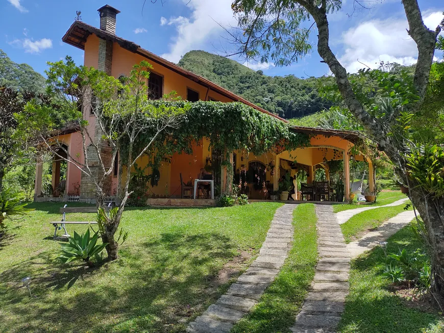 Foto 1 de Fazenda/Sítio com 3 Quartos à venda, 54000m² em Lumiar, Nova Friburgo