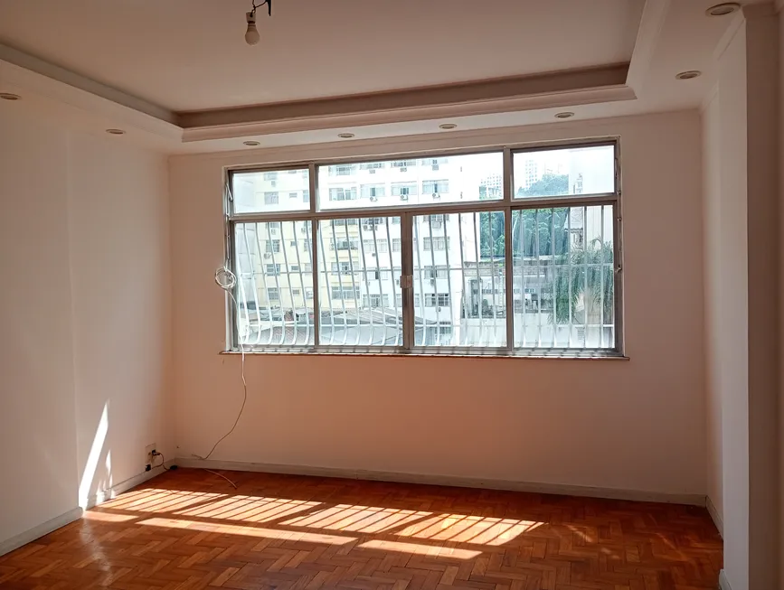 Foto 1 de Apartamento com 2 Quartos para alugar, 72m² em Icaraí, Niterói