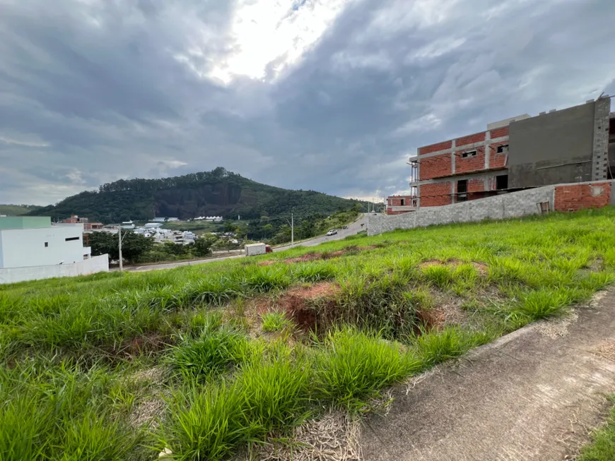 Foto 1 de Lote/Terreno à venda, 300m² em Salvaterra, Juiz de Fora