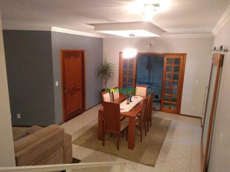 Foto 1 de Casa de Condomínio com 3 Quartos à venda, 230m² em Urbanova, São José dos Campos