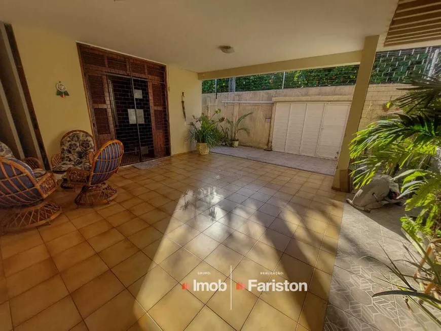 Foto 1 de Casa com 4 Quartos à venda, 145m² em Cambeba, Fortaleza