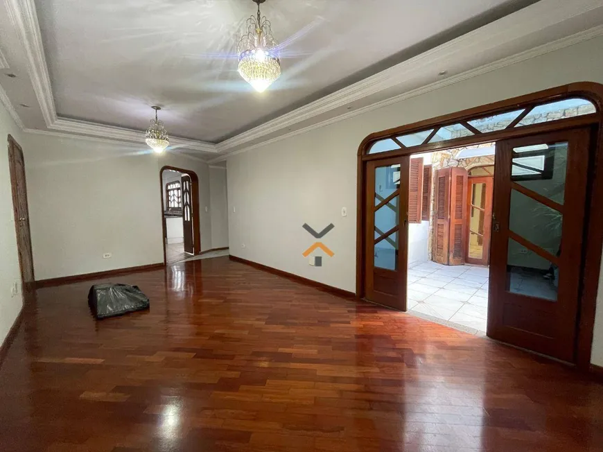 Foto 1 de Apartamento com 3 Quartos à venda, 180m² em Campestre, Santo André