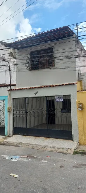 Foto 1 de Casa com 2 Quartos à venda, 106m² em Joaquim Tavora, Fortaleza