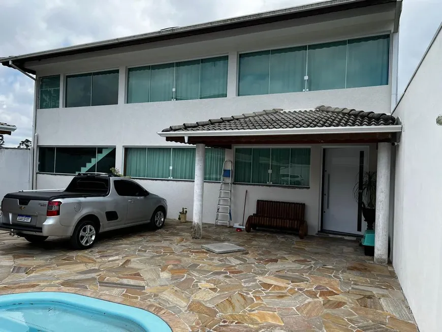 Foto 1 de Sobrado com 3 Quartos à venda, 360m² em Chacara Recanto Verde, Cotia